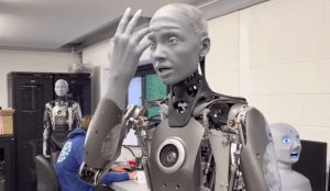 2021-12-04 at 13-11-44 Robot shocks with how human-like it is (VIDEO).png